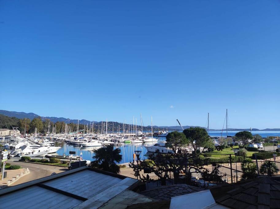 פורטו-וישיו Appartement Sur Le Port Residence Marina Palmu מראה חיצוני תמונה